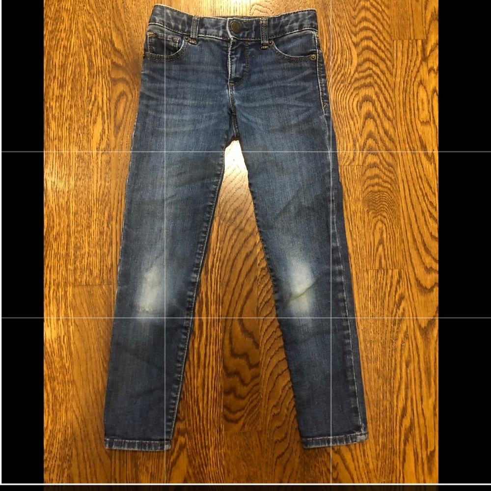 Distressed skinny jean